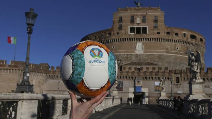 УЕФА может исключить Рим и Бильбао из числа городов, где пройдет Евро-2020 - piter.tv - Рим
