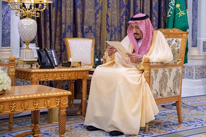 король Салман - 150 родственников короля Саудовской Аравии подхватили коронавирус - lenta.ru - New York - Саудовская Аравия