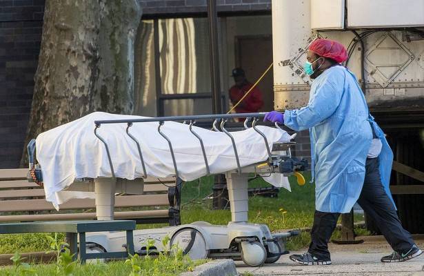 Женщина и ее сыновья умерли от коронавируса за 10 дней - newtvnews.ru - Китай