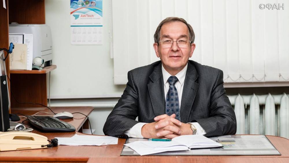Сергей Нетесов - Эксперт центра «Вектор» заявил, что вакцина от SARS-CoV-2 появится в России в августе - riafan.ru - Россия - Сша - Италия - Китай