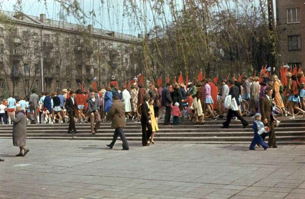 Первое мая в Запорожье: как выглядел первомайский парад 25 лет назад (ФОТО) - inform.zp.ua - Украина - Ссср - Запорожье