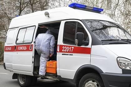 111 врачей и сотрудников НИИ скорой помощи в Петербурге заразились коронавирусом - lenta.ru - Санкт-Петербург