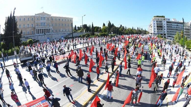 В Афинах прошел первомайский митинг вопреки пандемии - newizv.ru