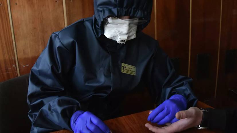 На Украине коронавирус подтвердили у более 2 тысяч медиков - russian.rt.com - Украина