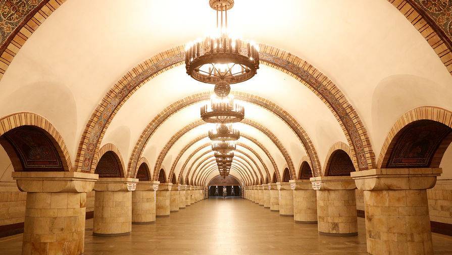 Почти 50 закрытых из-за коронавируса вестибюлей метро в Москве откроются 12 мая - gazeta.ru - Москва