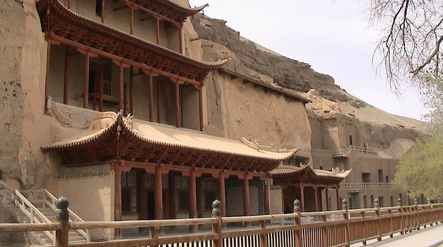 Всемирно известный пещерный комплекс в Китае вновь открыт для туристов - belta.by - Китай - Минск - провинция Ганьсу