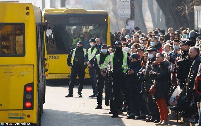 Александр Густелев - В Киеве завтра увеличат количество рейсов общественного транспорта - rbc.ua - Украина - Киев
