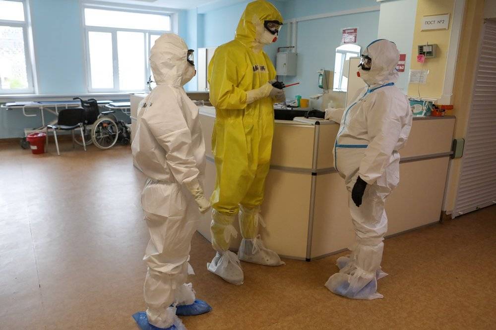 Россия поднялась на третье место в мире по числу заразившихся COVID-19 - vm.ru - Россия - Англия - Италия
