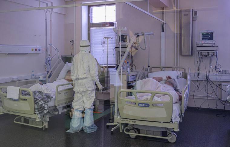 Медсестра рассказала о находящихся в реанимации больных коронавирусом - news.ru