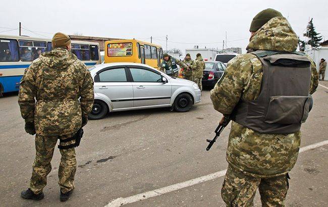 Боевики не пускают украинцев через свои КПВВ даже при особых обстоятельствах - rbc.ua - Украина