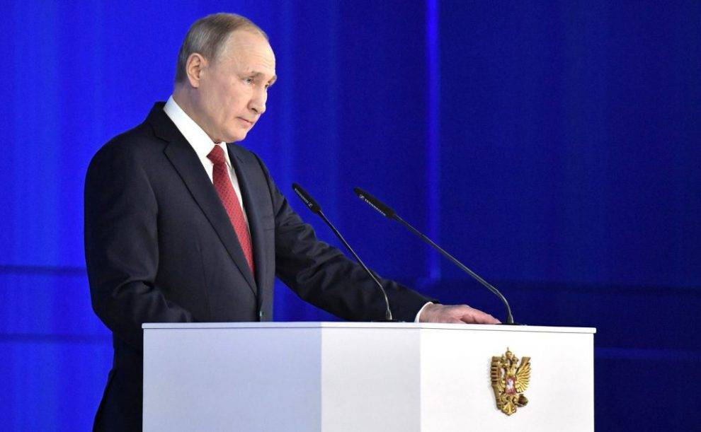 Владимир Путин - Владимир Путин сообщил о выходе из нерабочего режима с 12 мая - gorodglazov.com - Россия