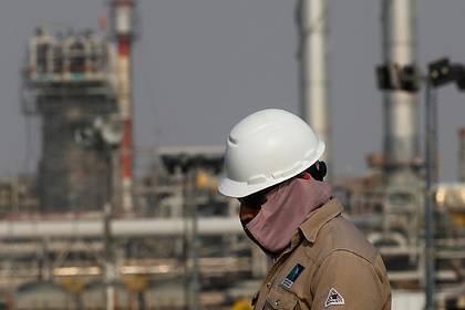 Саудовская Аравия начала спасать нефть в одиночку - lenta.ru - Саудовская Аравия