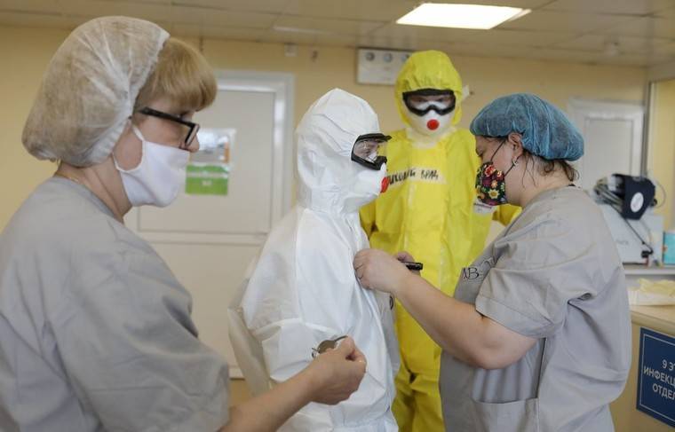 В ВОЗ объяснили, почему медики заражаются коронавирусом - news.ru - Женева