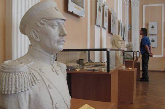 А.С.Пушкин - СМИ: число посетителей в музеях ограничат после их открытия - pnp.ru