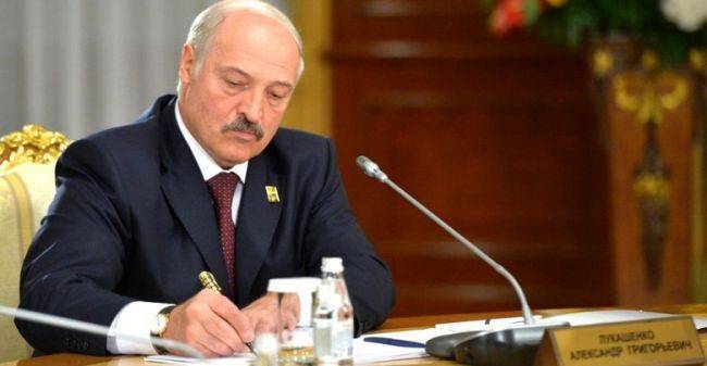 Лукашенко потребовал не допустить увольнений на предприятиях - eadaily.com - Белоруссия - Минск