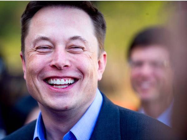Илон Маск - Илон Маск открыл завод Tesla вопреки запрету американских властей: Пусть меня арестуют - cnews.ru - Сша - штат Калифорния