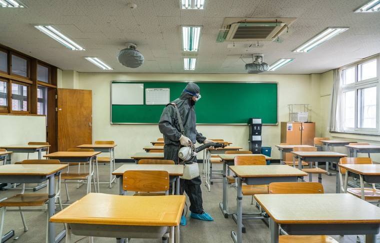 В Южной Корее перенесли открытие школ из-за новой вспышки коронавируса - news.ru - Южная Корея