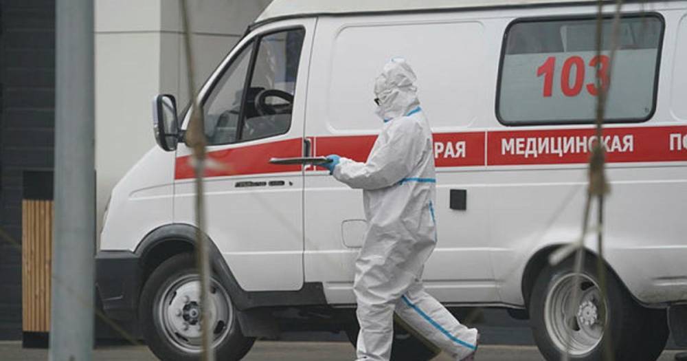 Еще 53 человека с коронавирусом умерли в Москве - ren.tv - Москва