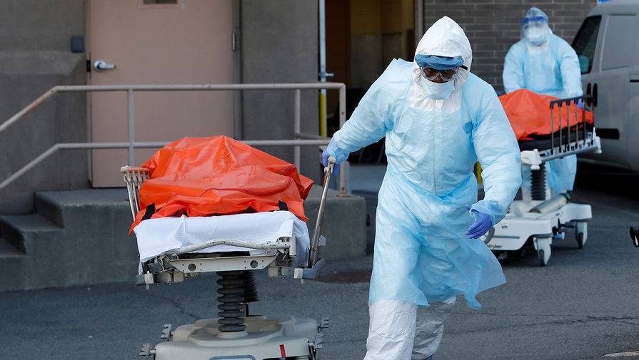 Еще 53 человек умерли от коронавируса за сутки в Москве - gazeta.ru - Россия - Москва - Ухань