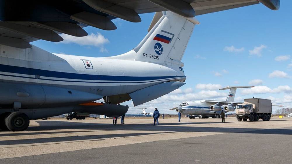 Восьмой самолет с российскими военными вылетел из Италии - riafan.ru - Россия - Италия - Рим - Верона