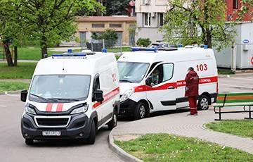 Коронавирус в Сморгони: уцелела только треть работников санстанции - charter97.org