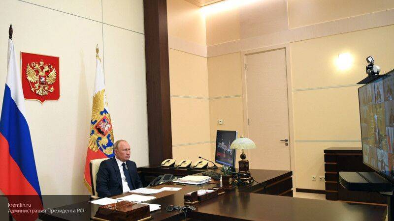 Владимир Путин - Путин раскритиковал работу министерств по выплатам для медработников в регионах - nation-news.ru - Россия