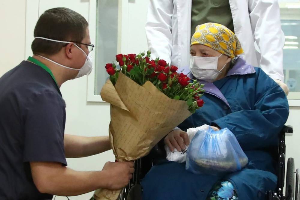Михаил Вишневецкий - За 12 дней из больниц Витебщины выписали 5400 пациентов, переболевших пневмонией - belsat.eu