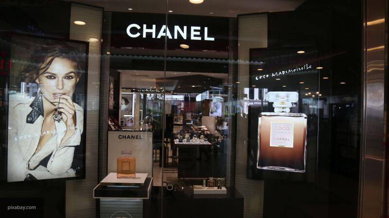 Светская львица Шелягова связала очередное повышение цен Chanel в мире с коронавирусом - nation-news.ru