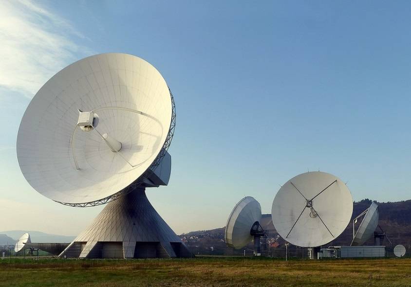 Крупнейший в мире спутниковый оператор заявил о банкротстве - vm.ru - Сша