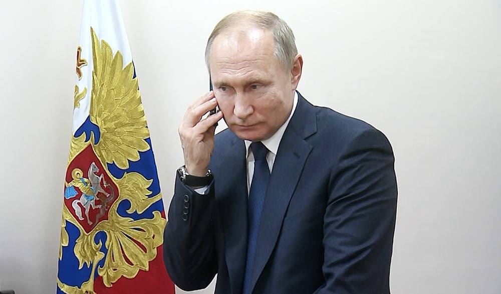 Владимир Путин - Александр Макаров - Путину доложили о лечении Заворотнюк - tvc.ru - Россия