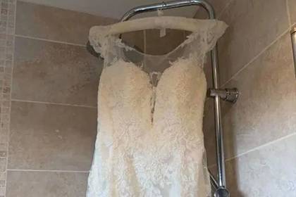 Невеста показала способ вывести пятна вина с платья и удивила пользователей сети - lenta.ru