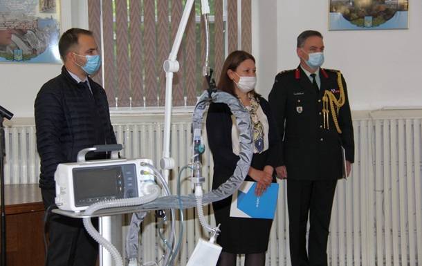 Украинские военные получили аппараты ИВЛ от Канады и ООН - korrespondent.net - Украина - Канада