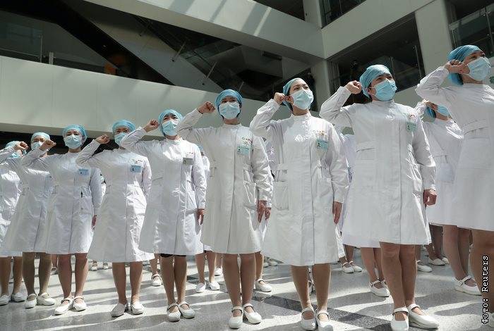 Треть населения китайского Уханя протестирована на коронавирус - interfax.ru - Москва - Китай - Ухань