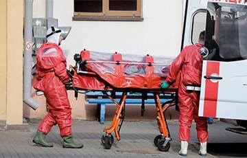 Медсестра из Минска: За сутки только в 6-й больнице от коронавируса умирает минимум три человека - charter97.org - Минск