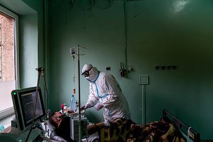 Число зараженных коронавирусом на Украине превысило 17 тысяч - lenta.ru - Украина