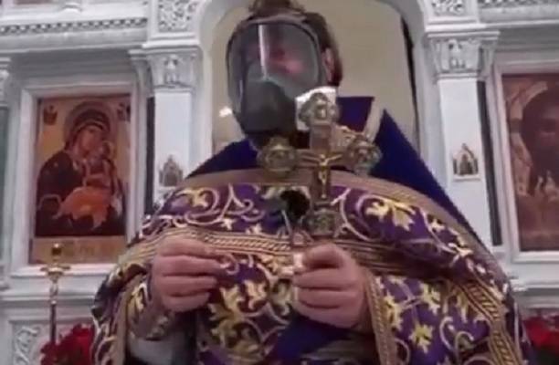 «Ощущение насилия и неправильности»: священники рассказали о службах в пустых храмах - vm.ru - Москва