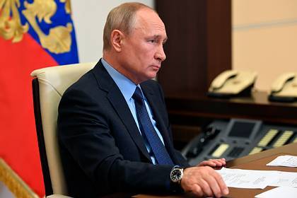 Владимир Путин - Путин назвал размер коечного фонда России для пациентов с коронавирусом - lenta.ru - Россия