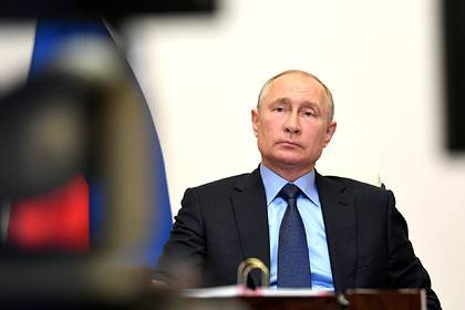 Владимир Путин - Путин потребовал за день заплатить всем медикам за борьбу с коронавирусом - lenta.ru - Россия
