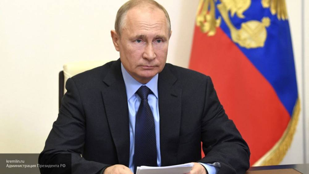 Владимир Путин - Путин: послабление ограничительных мер в регионах нужно согласовывать со специалистами - politexpert.net - Россия