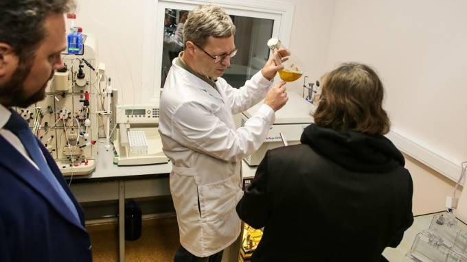 Петербургские ученые разрабатывают назальный спрей для лечения коронавируса - piter.tv