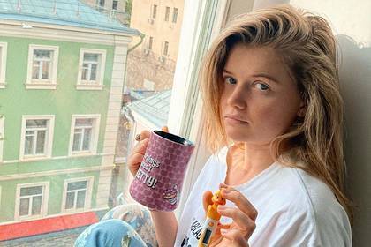 Мария Ивакова - Заразившаяся коронавирусом ведущая «Орла и решки» рассказала о своем состоянии - lenta.ru