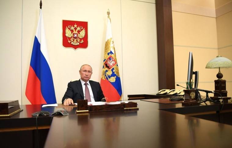 Путин заявил о необходимости списания налогов для НКО и малого бизнеса - news.ru