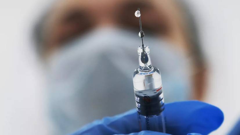 Александр Гинцбург - Эпидемиолог не исключил регистрации вакцины от коронавируса в августе - russian.rt.com - Россия