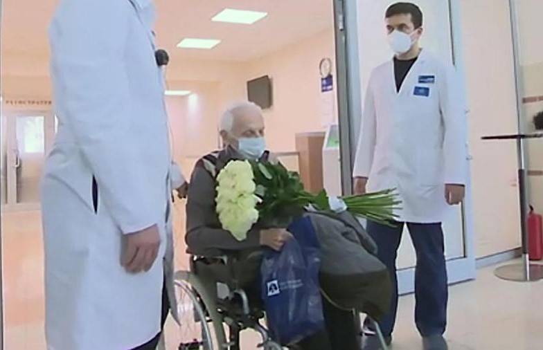 Борис Новиков - 100-летний ветеран ВОВ вылечился от коронавируса в Москве - ont.by - Москва