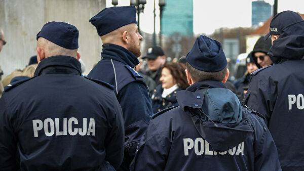 Польская полиция применила слезоточивый газ на протесте предпринимателей - newtvnews.ru - Польша - Варшава