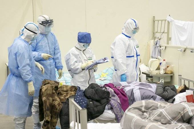 Наименьшее число смертей от COVID-19 с начала пандемии зафиксировали в Италии - vm.ru - Италия