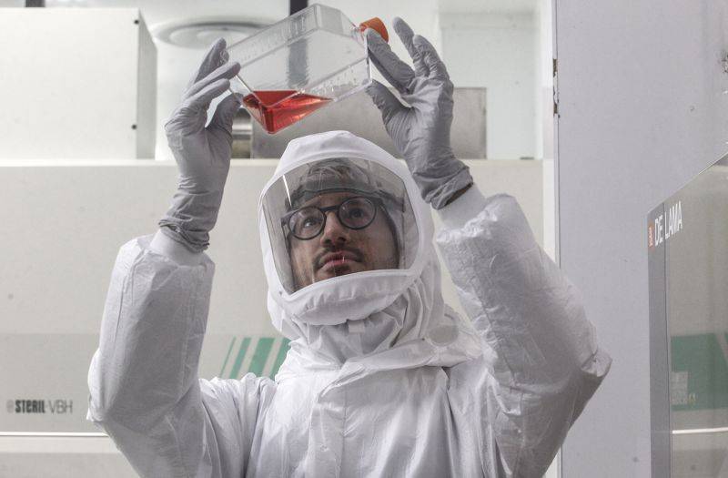 "Это как приготовить борщ": ученые создали коронавирус в лаборатории - tvc.ru - Сша