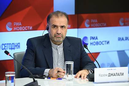 Казем Джалали - Иран предложил России помощь в борьбе с коронавирусом - lenta.ru - Россия - Иран