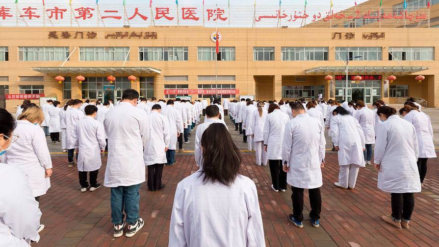 Более 108 млн человек в Китае отправили на новый карантин из-за коронавируса - gazeta.ru - Китай