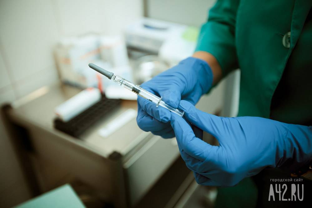 В США успешно испытали вакцину от коронавируса на людях - gazeta.a42.ru - Сша